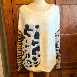 ANIMAL PRINT🐆Super Soft SWEATER🦓 by MAZIK🤎Gently Worn! Size Small Oversized